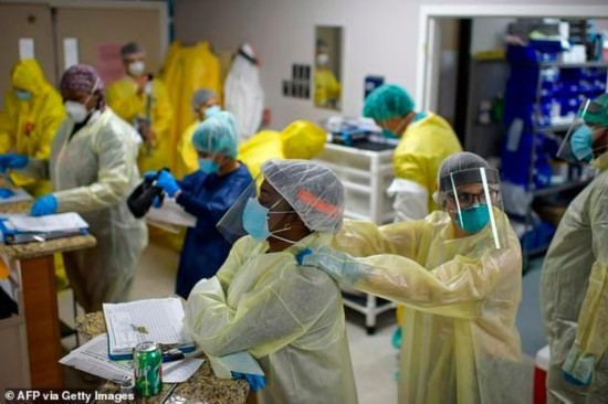 新冠|“群体免疫”太不靠谱！英专家：新冠免疫能力或仅持续几个月