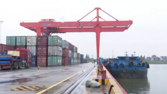 姜堰港■开港2个月，泰州市内河集装箱第一港吞吐量达……