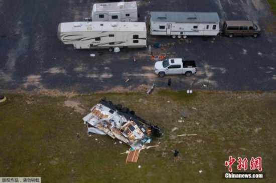 伊萨亚斯|飓风、疫情双双袭击美国 多处人群疏散、急备物资