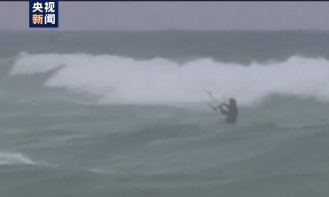 伊萨亚斯|“伊萨亚斯”热带风暴抵达美佛州 当地迎来疫情灾害双重考验