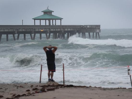 伊萨亚斯|飓风“伊萨亚斯”登陆美东海岸 当地居民紧急撤离
