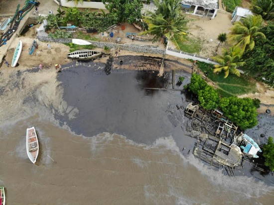 毛里求斯|蓝湾变黑湾 毛里求斯面临该国史上最严重海洋污染危机