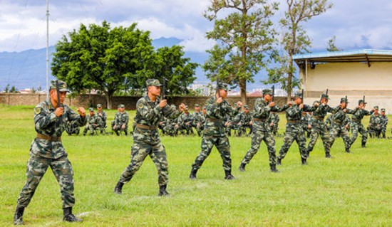 考场|考场如战场！一起来看军事指挥员如何当好战斗员