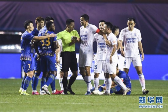 （体育）（5）足球&mdash;&mdash;中超：上海绿地申花胜江苏苏宁易购