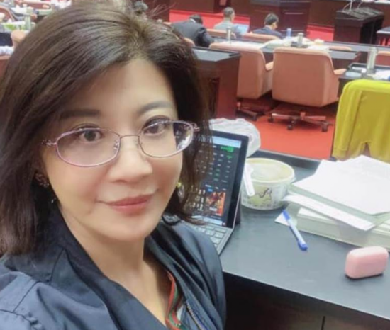 民进党“立委”林楚茵自拍照片(“中时电子报”)