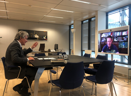 △ 6月9日,欧盟数字专员蒂埃里·布雷顿与TikTok全球首席执行官凯文·梅耶尔举行网络会见