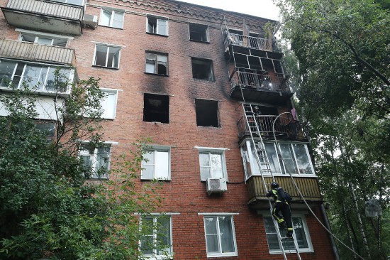 莫斯科|莫斯科西部一居民楼燃气爆炸起火 救援工作仍在进行