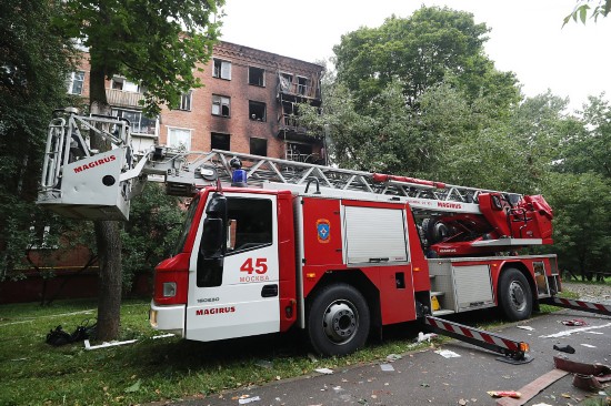 莫斯科|莫斯科西部一居民楼燃气爆炸起火 救援工作仍在进行