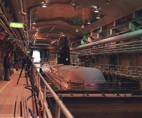  资料图片：为防御核打击，瑞典冷战时期专门修建了穆斯克地下海军基地。（瑞典国防部网站）