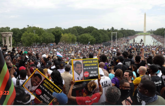 游行|华盛顿爆发反种族主义大游行 马丁·路德·金儿子现身