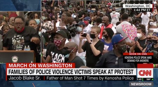 游行|华盛顿爆发反种族主义大游行 马丁·路德·金儿子现身