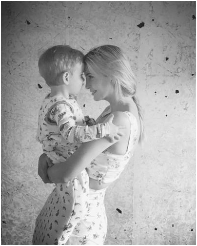 录音|特朗普83岁姐姐录音又曝光:他小气至极、伊万卡是“迷你特朗普”