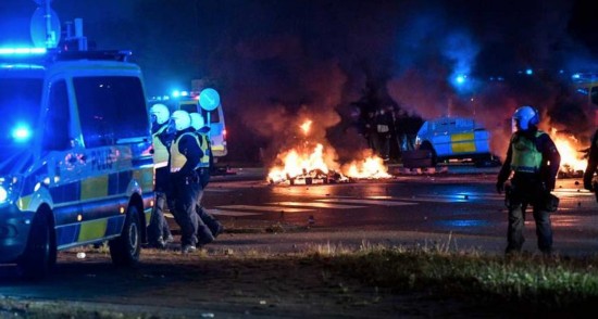 马尔默|瑞典马尔默发生暴力骚乱 约15人被拘留