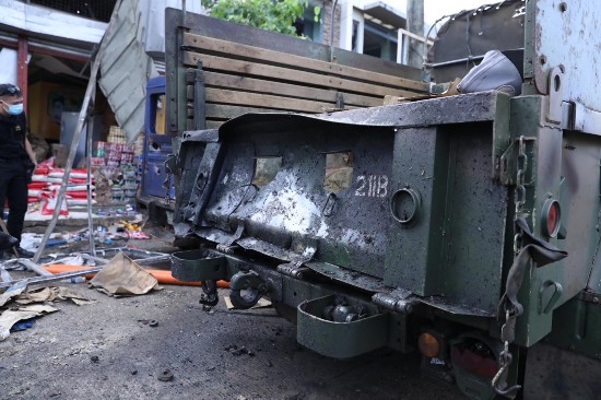 霍洛|菲律宾总统杜特尔特视察霍洛市连环爆炸现场