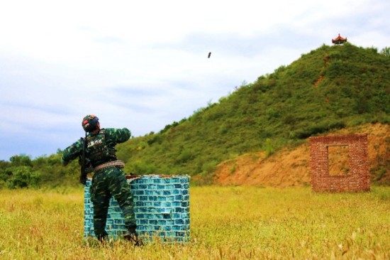 特战|燕山山麓，70余名特战尖兵上演“巅峰对决”