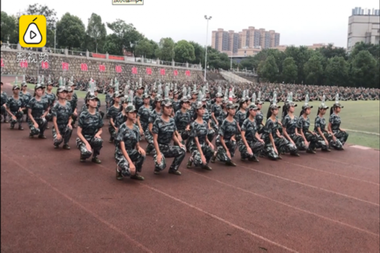 河北衡水中学|开学季：“别人家”的军训 VS “我们家”的军训