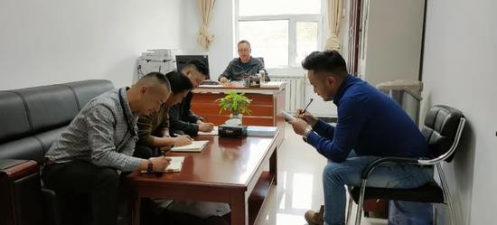 ▲州局刑侦支队开展案情分析研判（一）