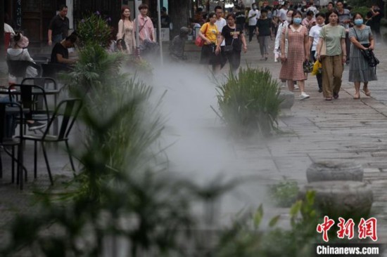 南京城南老街的“慢生活”