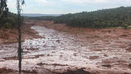 溃坝|巴西淡水河谷公司因溃坝事故支付2.5亿雷亚尔环境罚金