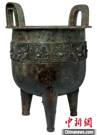 青铜鼎，商代早期文物。山西省公安厅供图