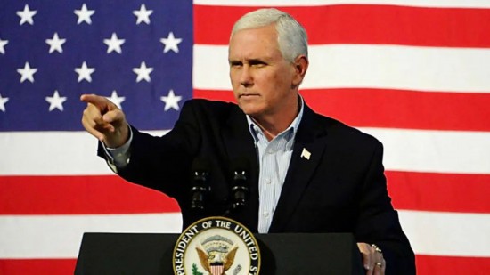 空军二号|突发！美国“空军二号”撞了一只鸟