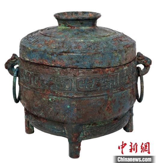 伯绅簋，西周时期文物。山西省公安厅供图