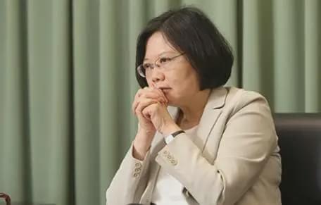 解放军|台媒:双航母演习?解放军今起于黄海两海域军演