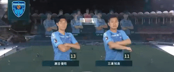 三浦知良首发出场。