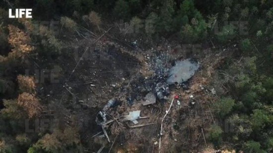 飞行员|俄媒证实坠毁苏-30系遭苏-35误击 专家：开火飞行员需负责并赔偿