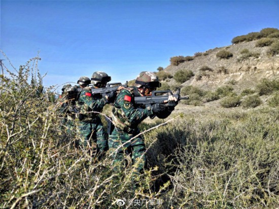 队员|武警反恐特战队员,血性突击!