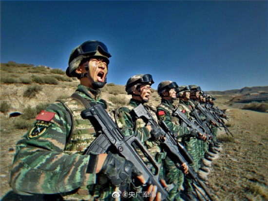 队员|武警反恐特战队员,血性突击!