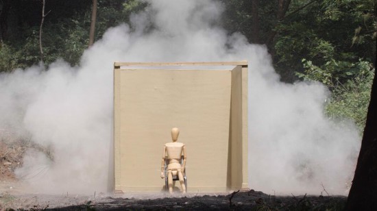 爆炸冲击波|脆弱木板秒变铜墙铁壁？黑科技涂层轻松防御爆炸冲击波