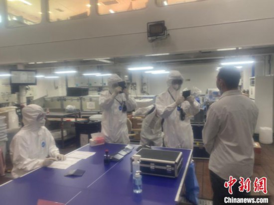 &ldquo;雪龙2&rdquo;号完成北极科考返回国内基地码头