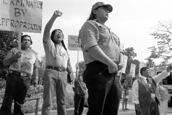 悲歌|国际观察丨美国种族“至暗史”之一：印第安人“悲歌”不绝