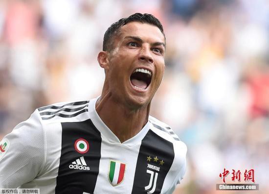 当地时间9月16日,在意甲第四轮比赛中,尤文图斯主场2-1击败萨索洛取得四连胜,C罗梅开二度,打开了自己的意甲进球账户。