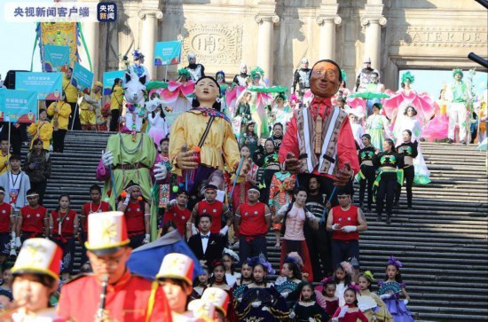 △&ldquo;2019澳门国际幻彩大巡游&rdquo;