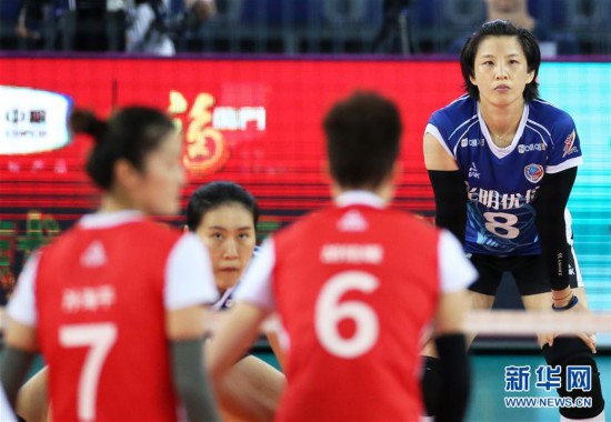 （体育）（14）排球——全国女排锦标赛第二阶段交叉赛：上海胜辽宁　　