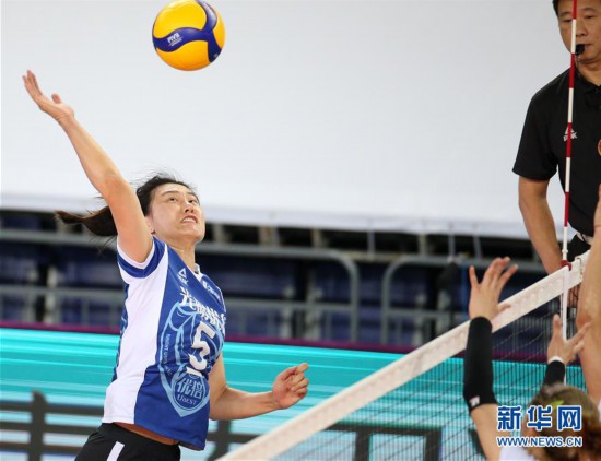 （体育）（9）排球——全国女排锦标赛第二阶段交叉赛：上海胜辽宁　　