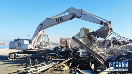 (国际·图文互动)(5)通讯:穿行在废墟间的五星红旗——记中国维和官兵贝鲁特港灾后援助行动