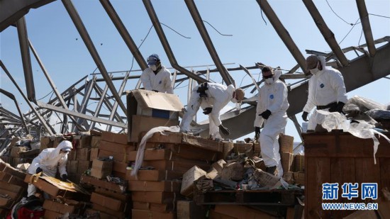 (国际·图文互动)(1)通讯:穿行在废墟间的五星红旗——记中国维和官兵贝鲁特港灾后援助行动