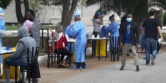 希腊|12种语言播报 希腊加大宣传力度 向难民、移民宣传抗疫、防疫知识