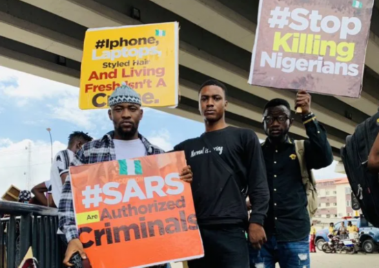 抢劫|执法犯法!尼日利亚警察反抢劫小队被解散