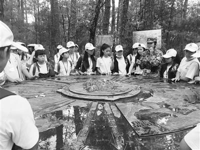 小镇|国防小镇：万花丛中一抹绿