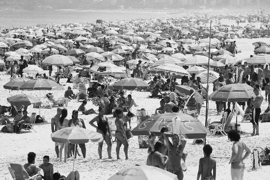 巴西|巴西海滩人山人海