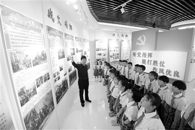 小镇|国防小镇：万花丛中一抹绿