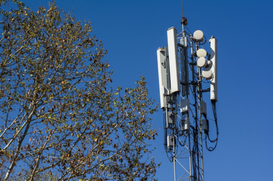 美方|又憋新招?美媒:美国将向发展中国家提供贷款,换它们远离华为中兴设备