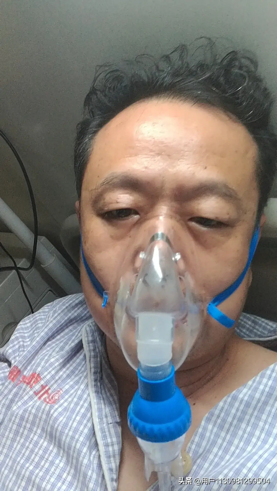 住院时的唐敬之。图片来自唐敬之自媒体账号。