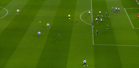 尼可扫射得手。