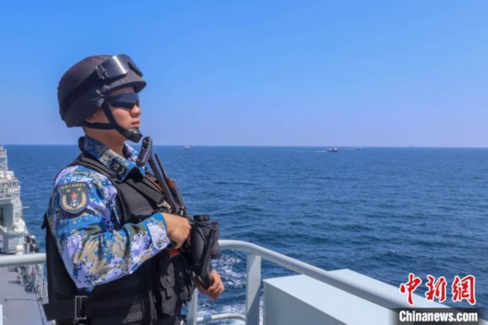 第36批护航编队为中国6艘远海渔船护航。　孙王相 摄