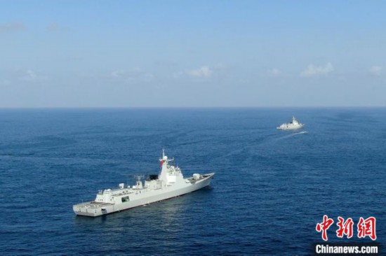 海军第36、37批护航编队举行任务交接仪式